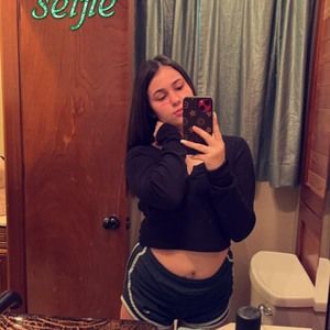 Meet your Posher, Brenna